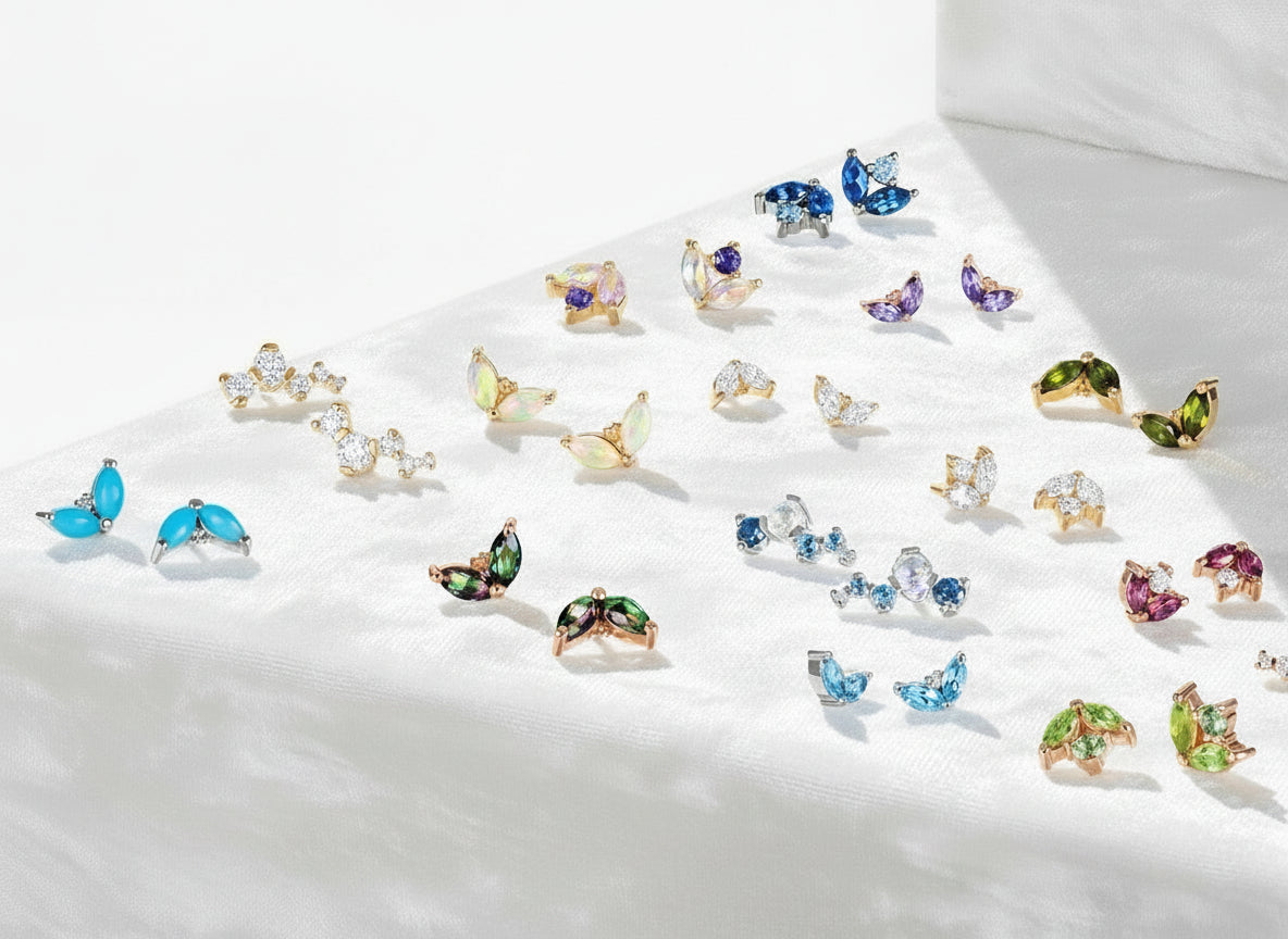 Mehrere außergewöhnliche Schmuckstücke in soliden Echtgold mit Edelsteinen